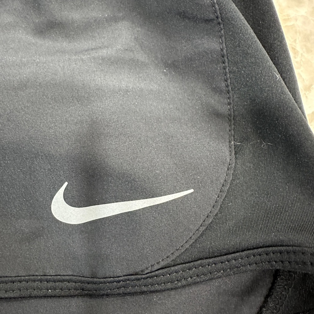 EUC Nike Dri-Fit Women's Black Athletic Shorts size XL - Picture 4 of 6